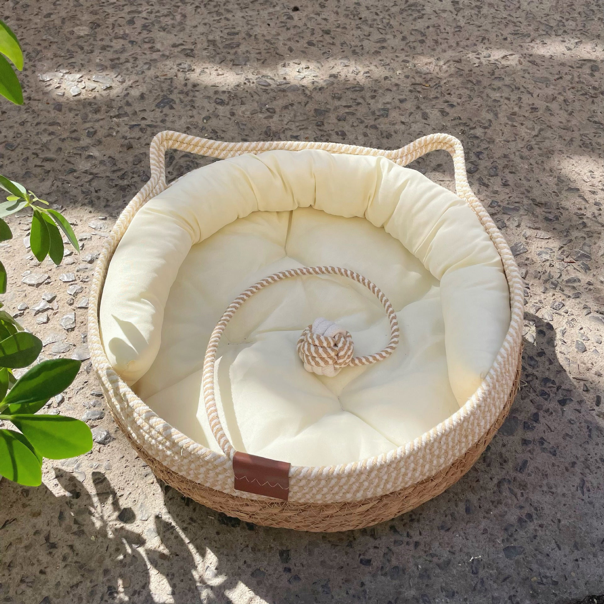 PeakPaw Rattan Cat Bed Nest – All-Season 3-in-1 Cat Sleeping, Scratch & Play Basket (S–L)
